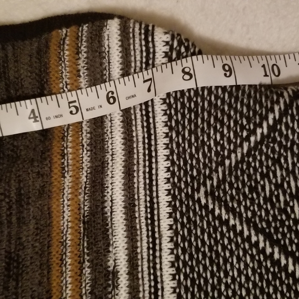 Cardigan - Picture 3 of 4